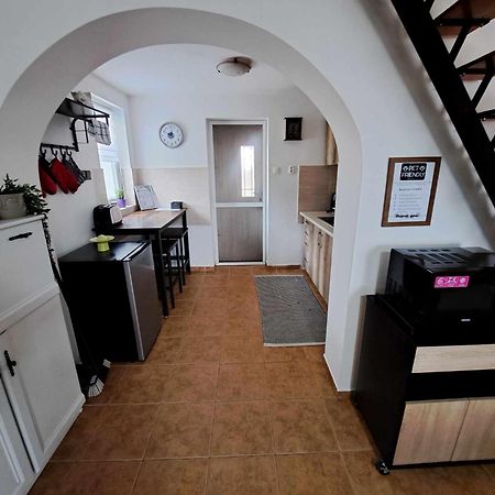 Grapeline Guesthouse Chotin Buitenkant foto