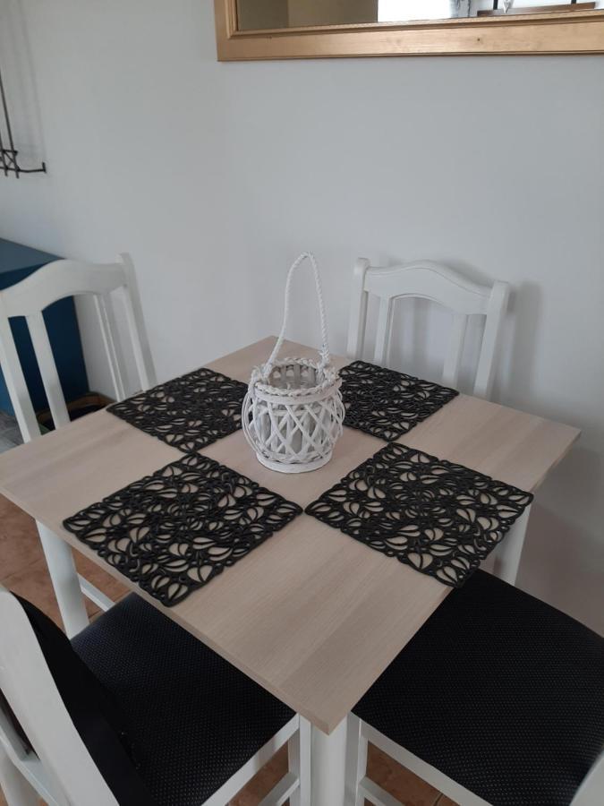 Grapeline Guesthouse Chotin Buitenkant foto