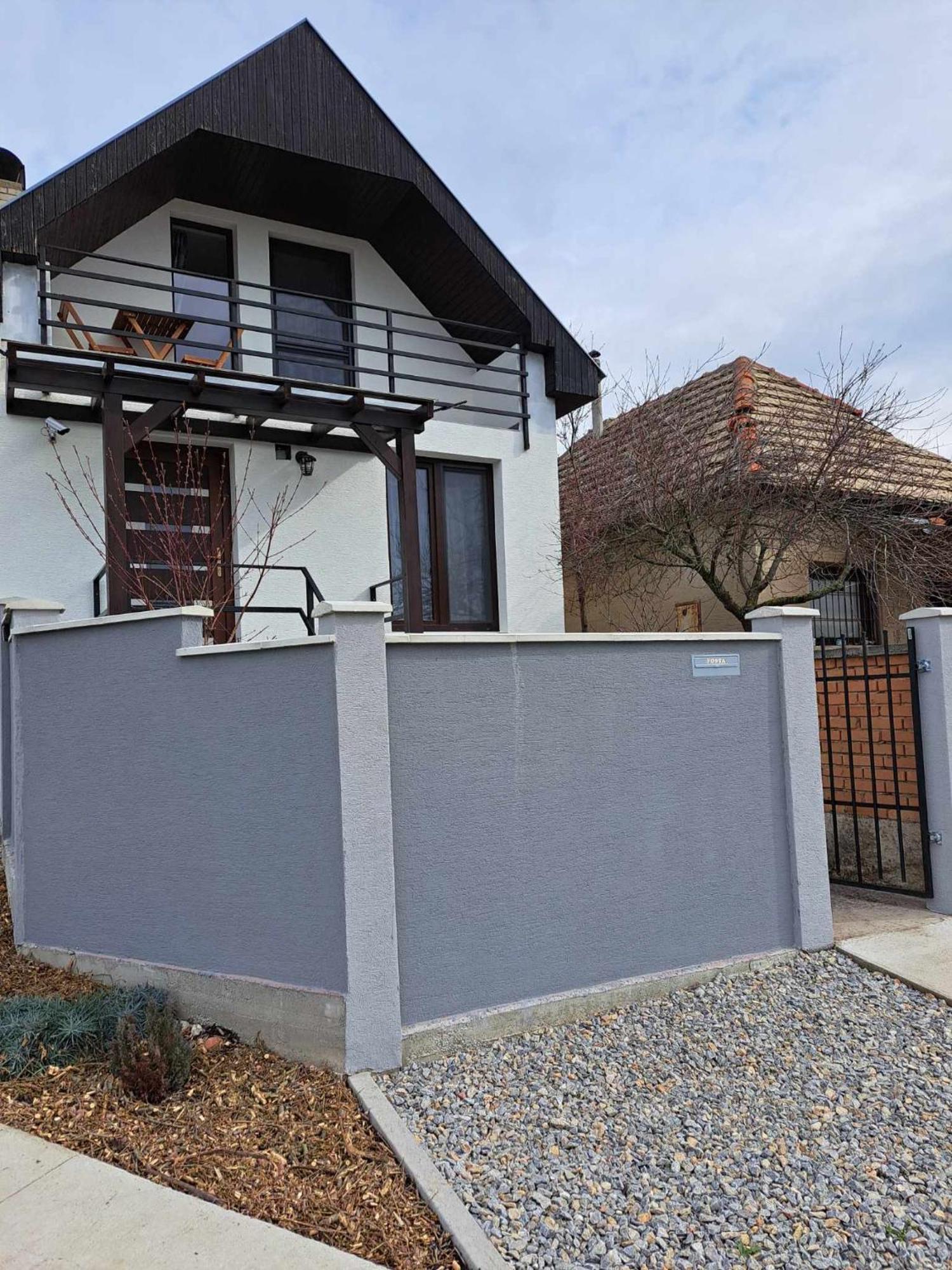 Grapeline Guesthouse Chotin Buitenkant foto