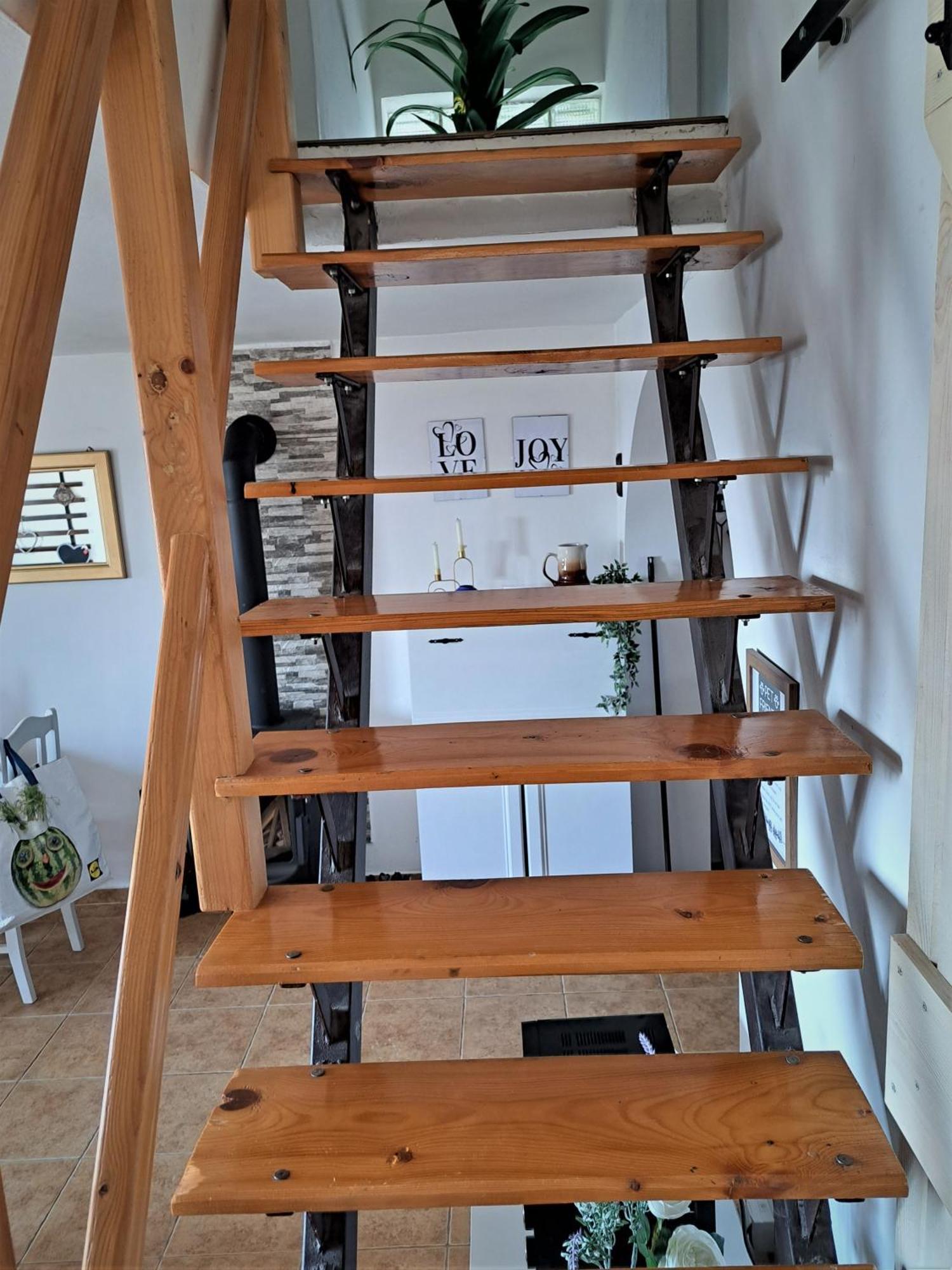 Grapeline Guesthouse Chotin Buitenkant foto